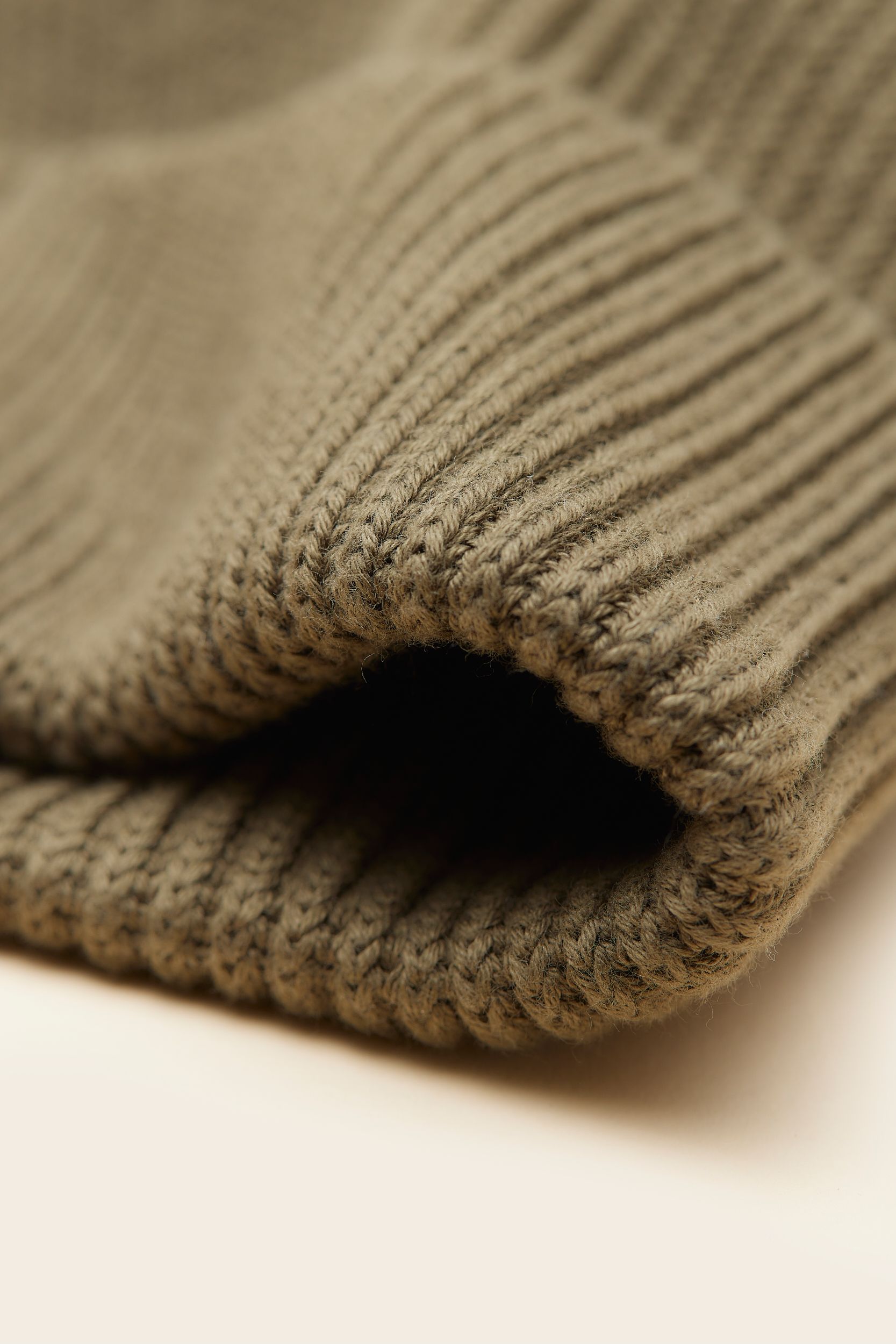 Fisherman_beanie_MERCHERY_SEPT_24_4569_Details_c661d28789.jpg