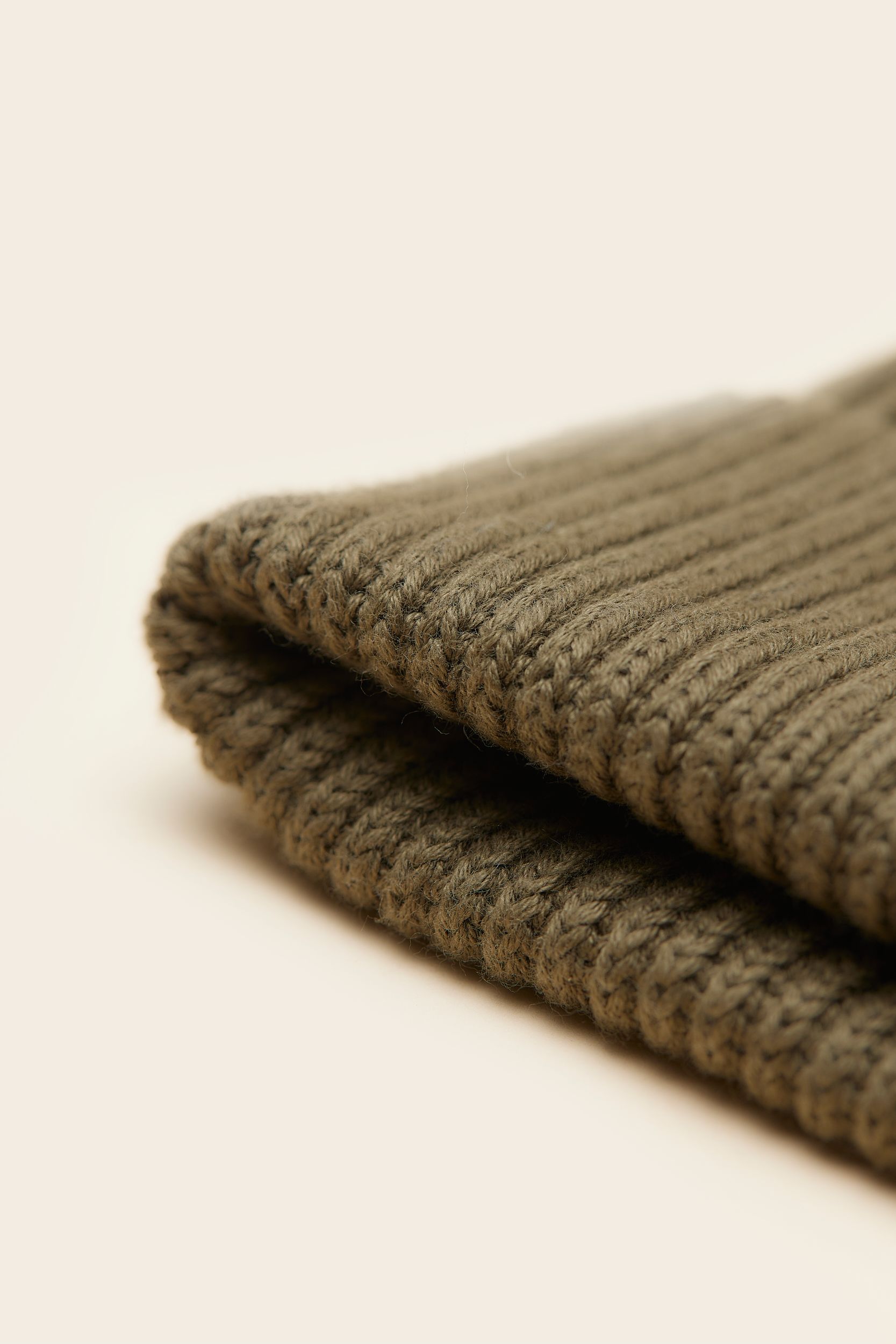Fisherman_beanie_MERCHERY_SEPT_24_4570_Details_cf1d74db1a.jpg