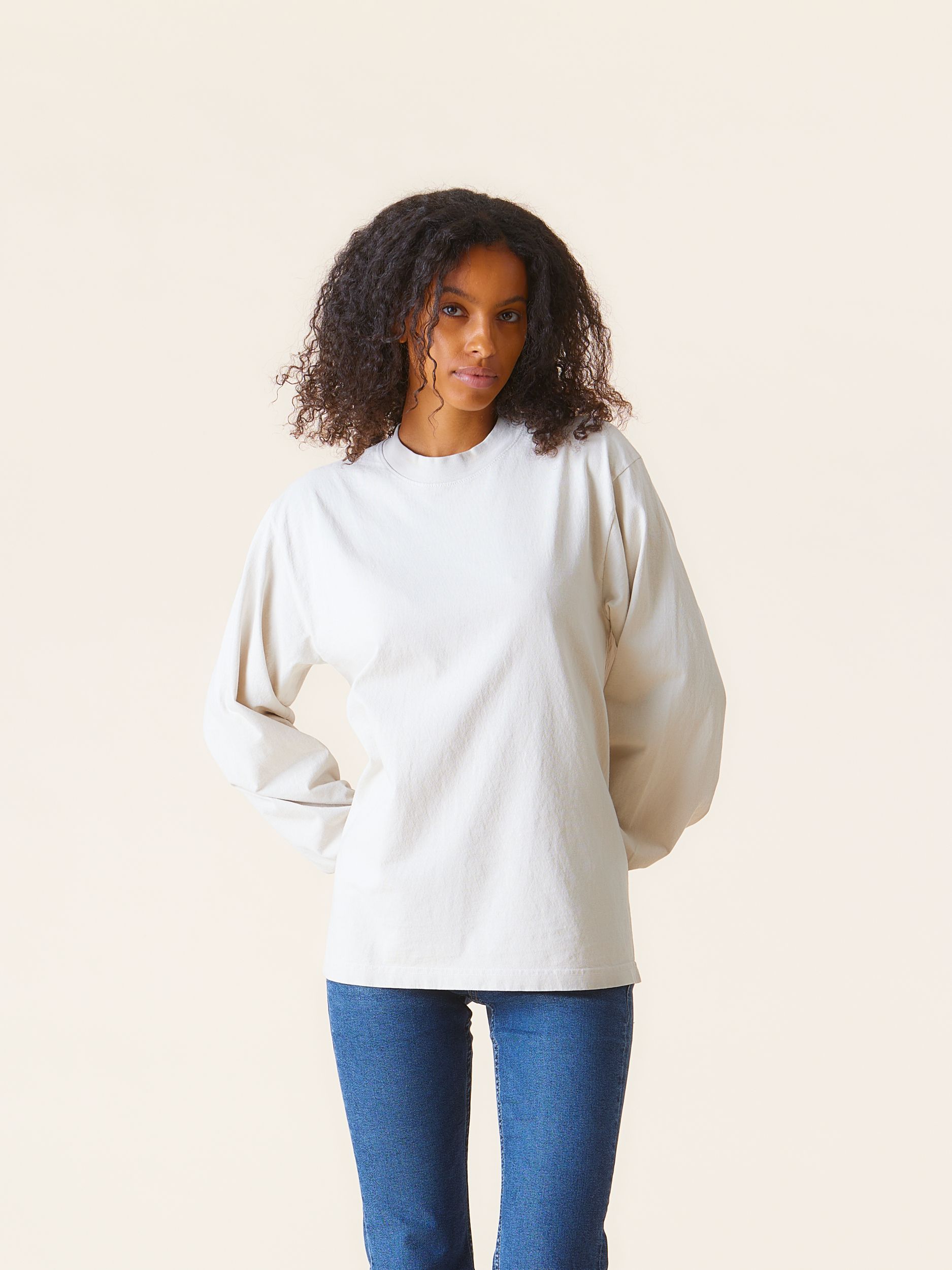 LA_Apparel_vintage_long_sleeve_MERCHERY_25_JULY_10090_1_6052a3bf1f.jpg