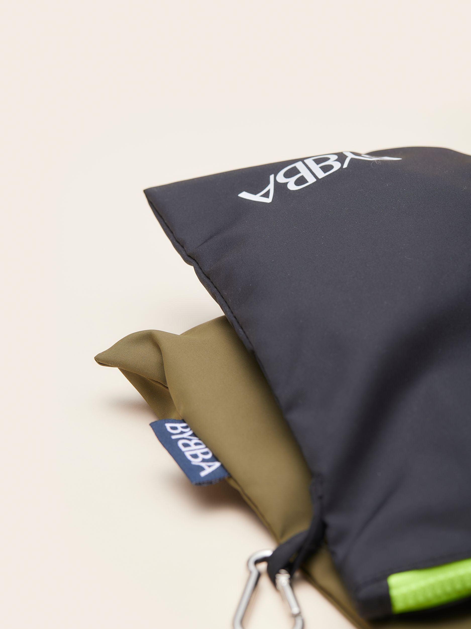 MERCHERY_Bybba_pouch_closeup_dbee7d8452.jpg