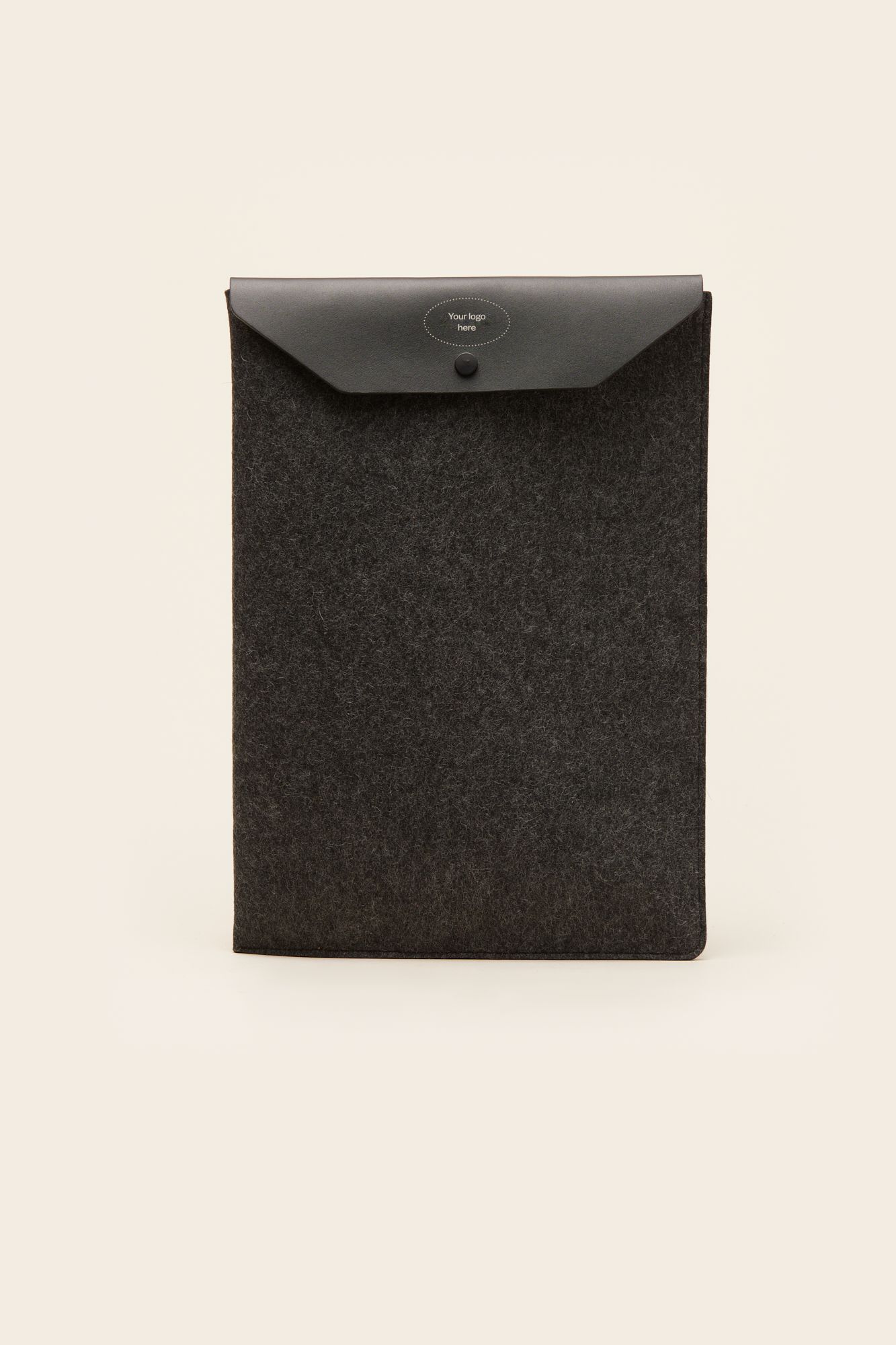 MERCHERY_MAY-2022_Felt laptop sleeve_large_grey.jpg
