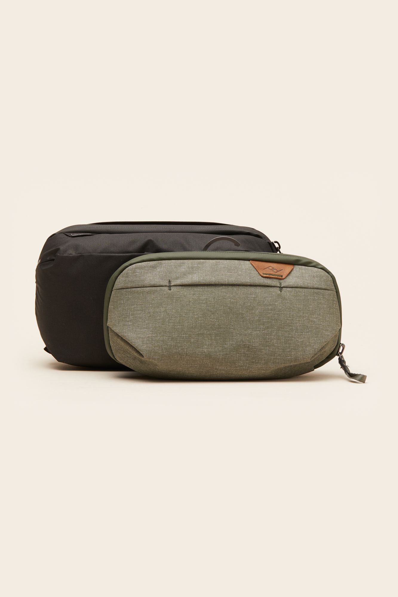 MERCHERY_MAY-2022_Peak design wash pouch_together.jpg