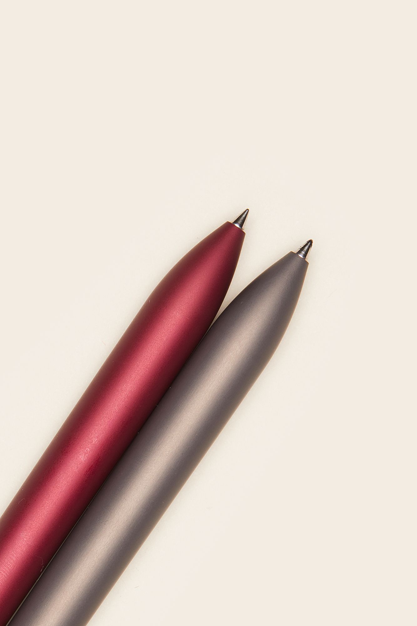 MERCHERY_MAY-2022_Squire rollerball pen_details.jpg