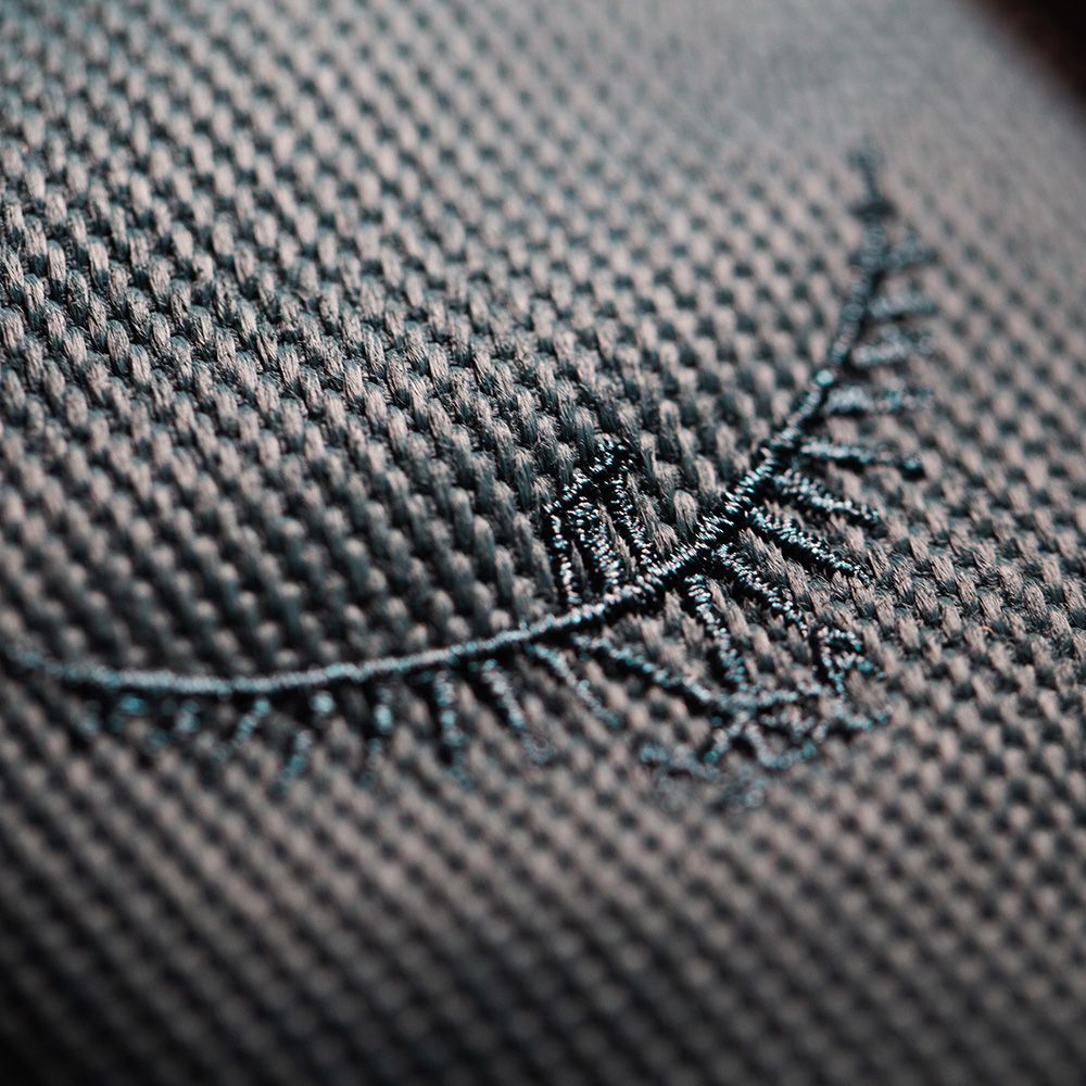 MERCHERY_Osprey laptop case_details-2.jpg