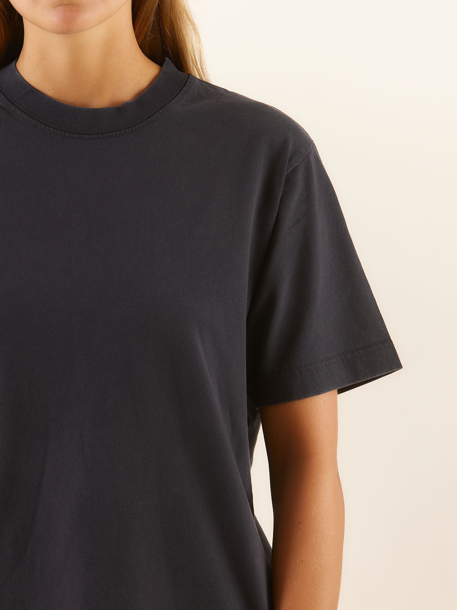 Vintage_oversized_T_shirt_MERCHERY_SEPT_24_1667_G_Dyed_Black_Rock_Details_1_8983085e1b.jpg
