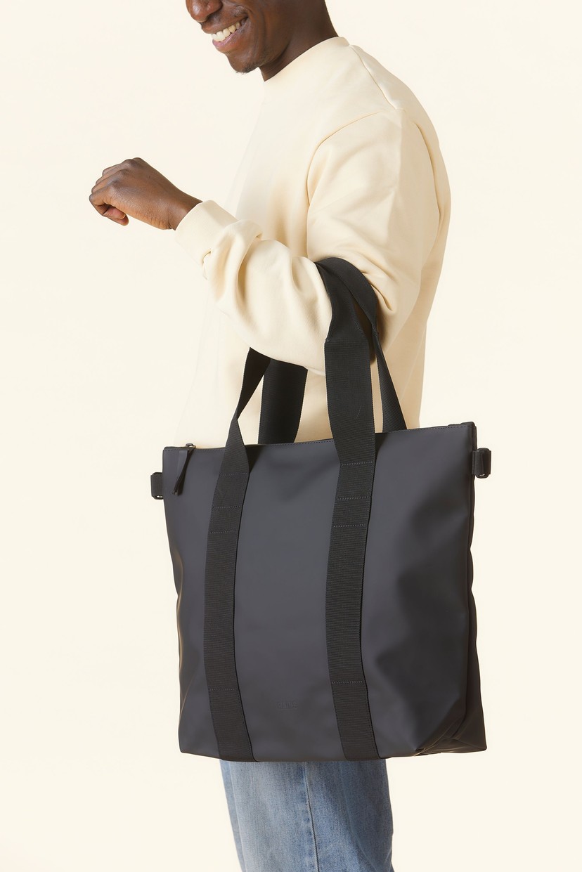 Rains tote