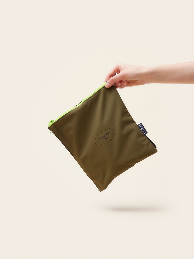 thumbnail_MERCHERY_Bybba pouch+ logo.jpg