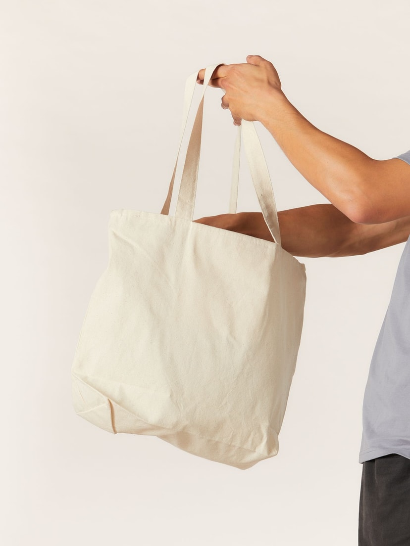 Zip tote